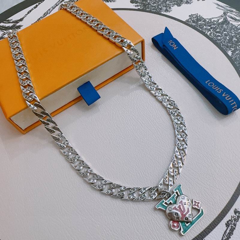 LV Necklace 11yxx22